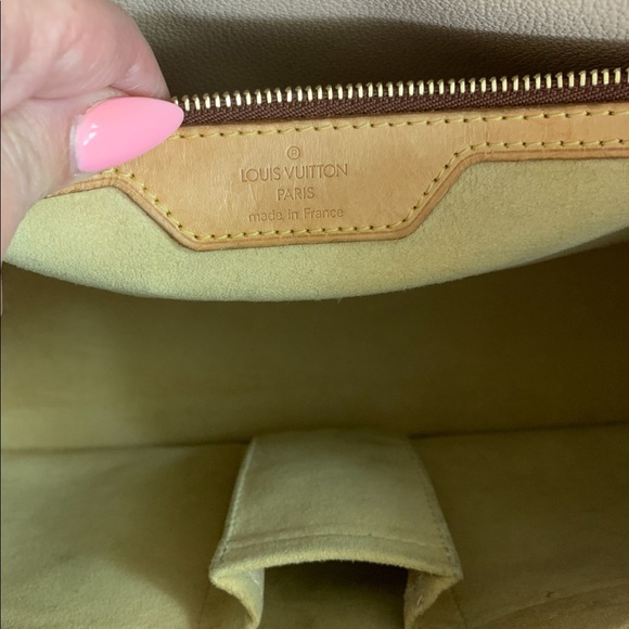 🧡🧡🧡🧡Authentic Louis Vuitton Luco SR0050 🧡 - Picture 3 of 8